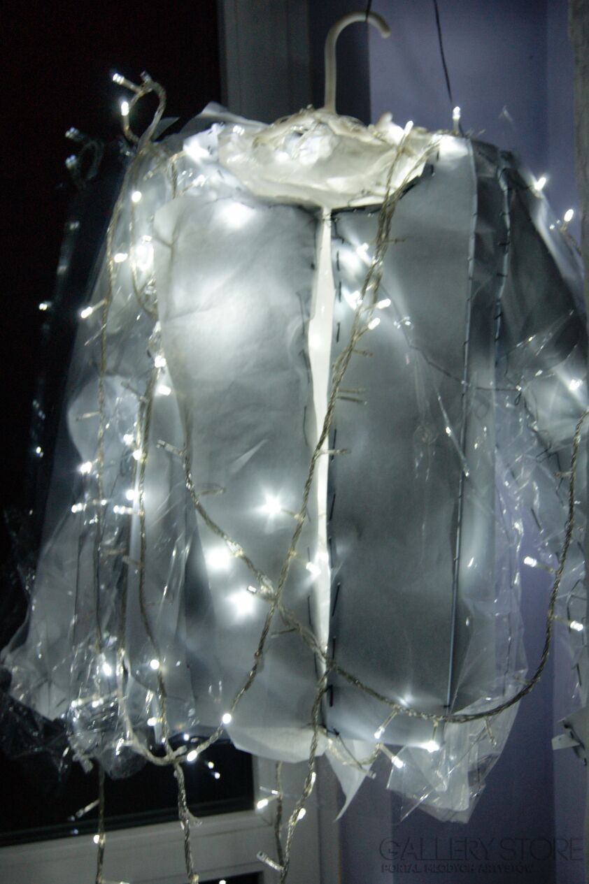 First3349 Last3349-Light inForm-Design