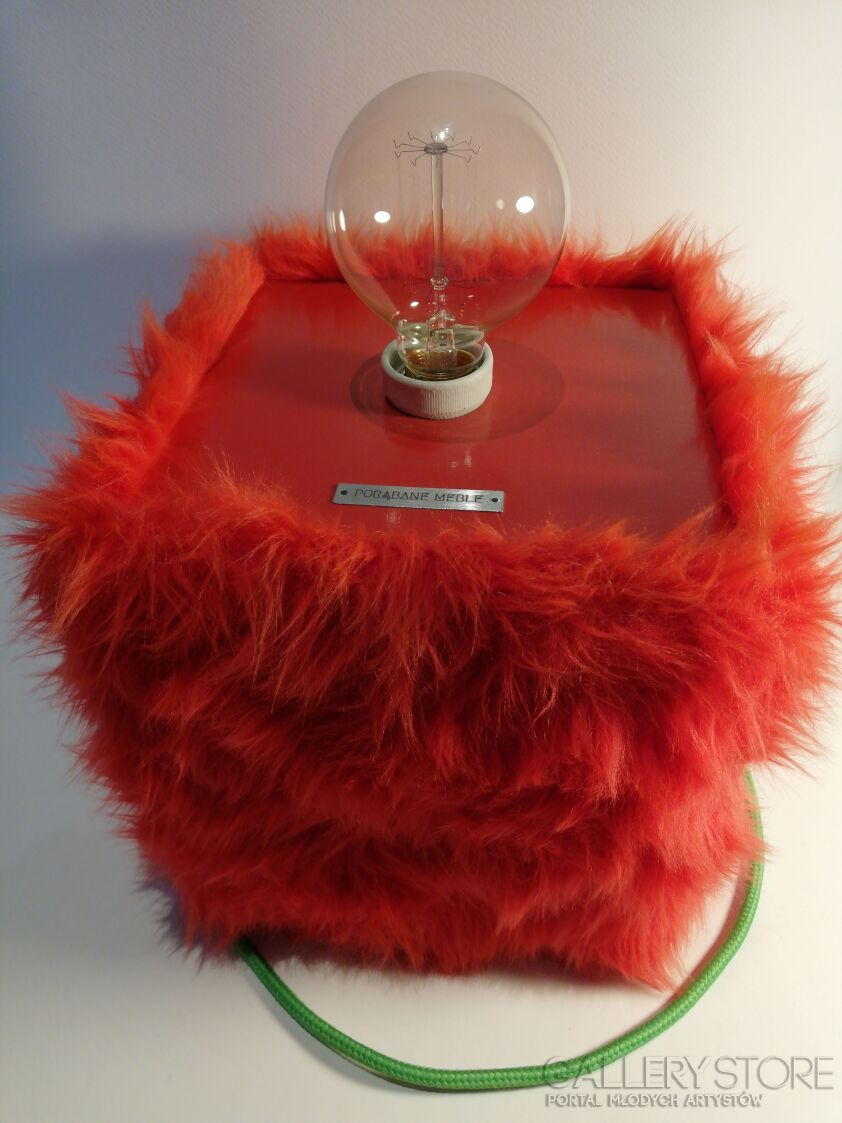 First32634 Last32634-LAMPA "KUDŁATA IRENA"-Design