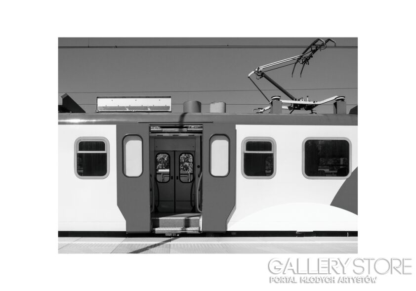 First36139 Last36139-REGIONALNY PRZY PERONIE-Fotografia
